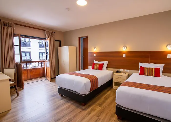 Hotel San Pedro Plaza 3*