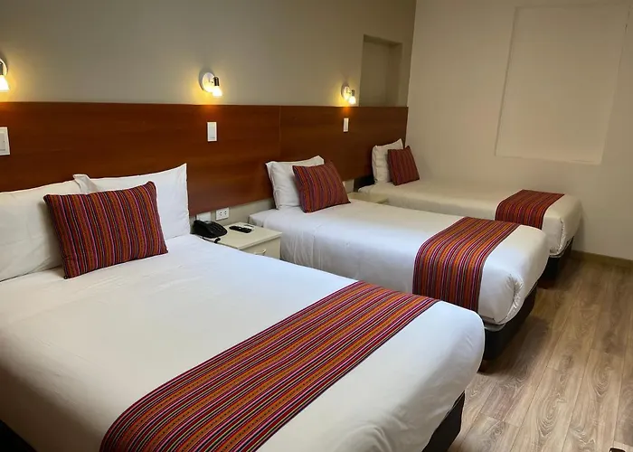 San Pedro Plaza ホテル 3*