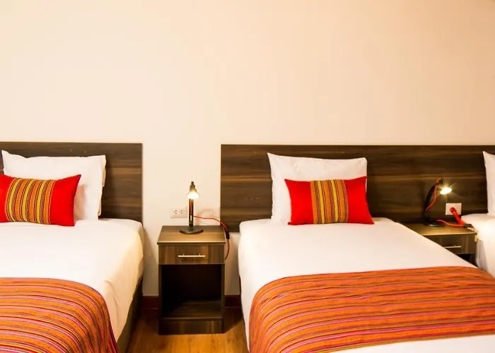 San Pedro Plaza 3*